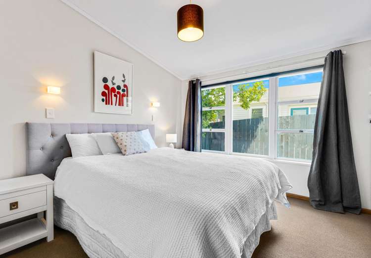 6 Valley View Road Glenfield_11