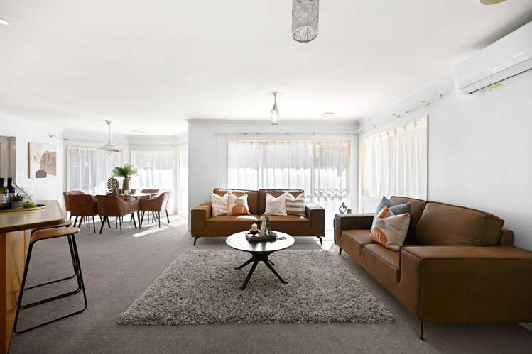 13 Blairgowrie Place Rototuna North_3