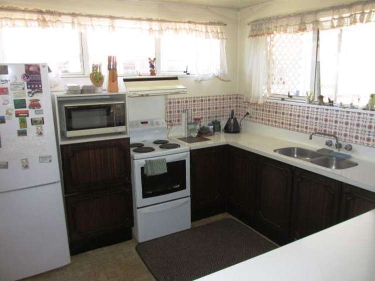 2 Lucas Street Reefton_17