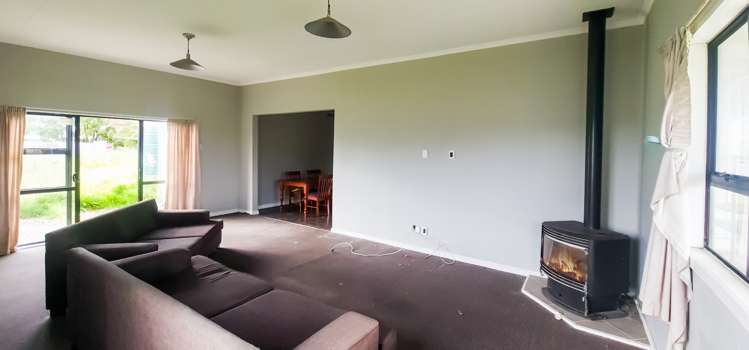 4 Cemetery Road Sanson_5