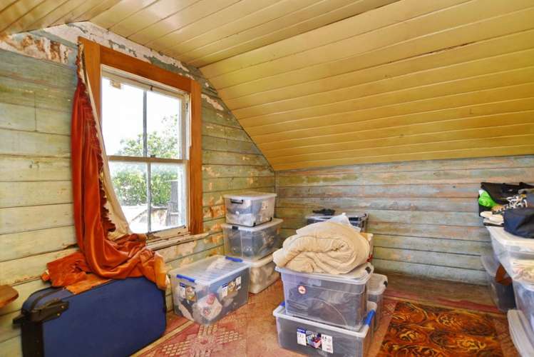 5 Pembertons Road Sefton_12