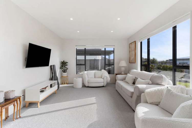 35 Doidge Street Beachlands_17