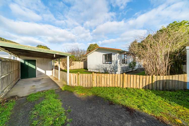 193a Whites Line East Waiwhetu_15