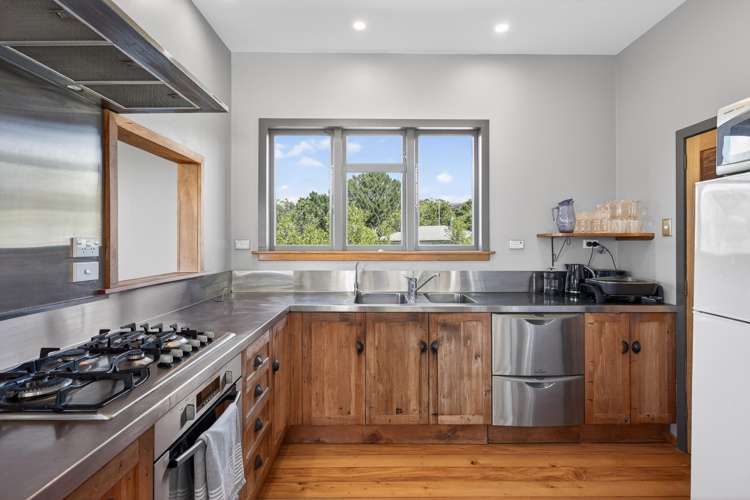 34 and 36A Marine Drive Diamond Harbour_14