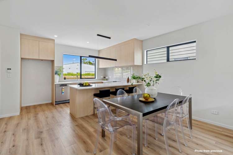 2/58 Sylvan Crescent Te Atatu South_4