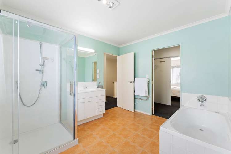 10/2 Arawa Street New Lynn_13