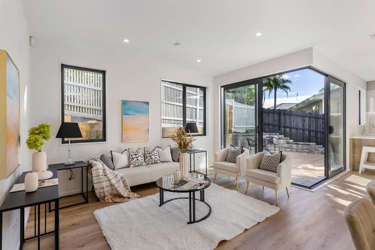 2/32 Caversham Drive Torbay_8