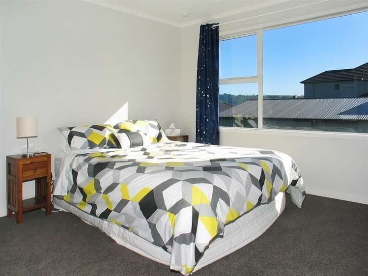 2 Peel Lane Aotea_11