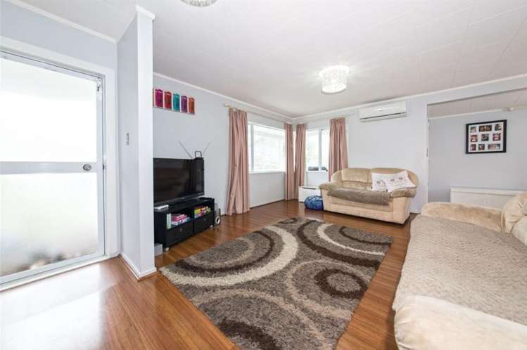 19 Meadowvale Rise Titirangi_2