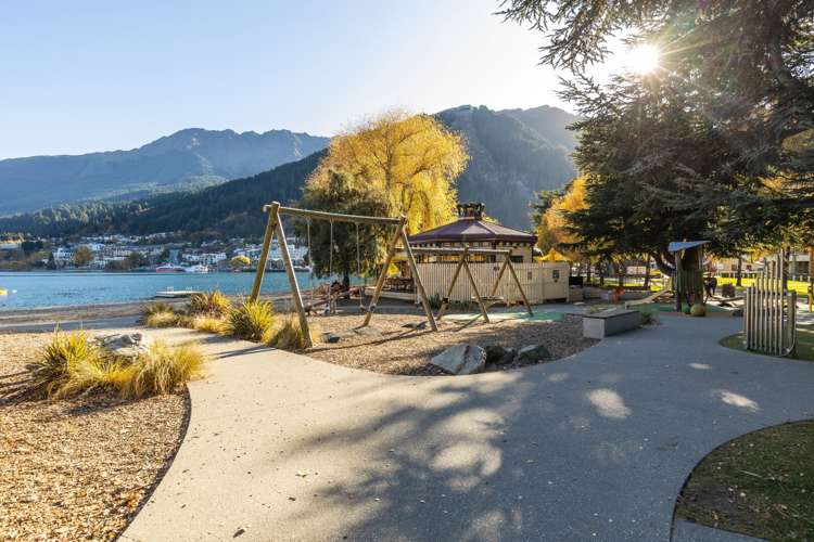 20 Park Street Queenstown_21