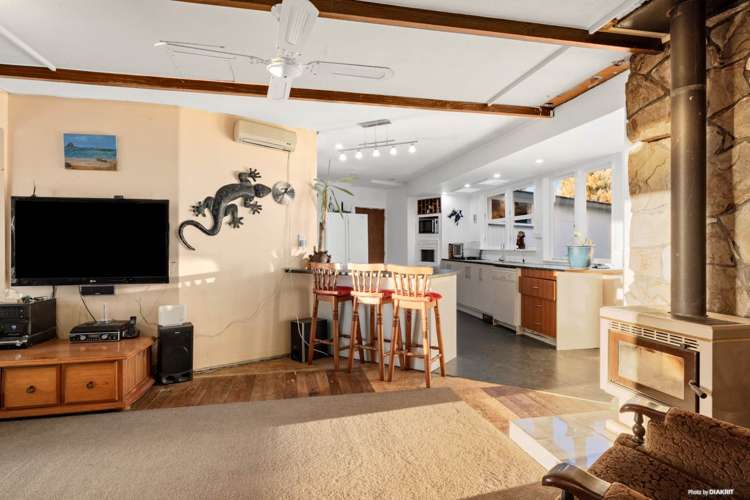 32 Mile Road Bombay_7