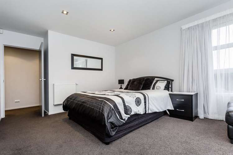 15 William James Close Mosgiel_9