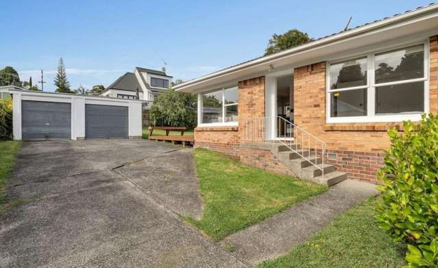 2/8 Wykeham Place 10878_1