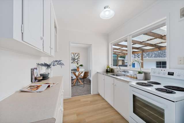 402 West Coast Road Glen Eden_2