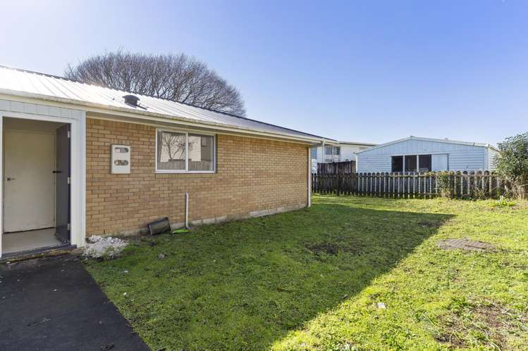 1 and 2/310 Weymouth Road Clendon Park_15