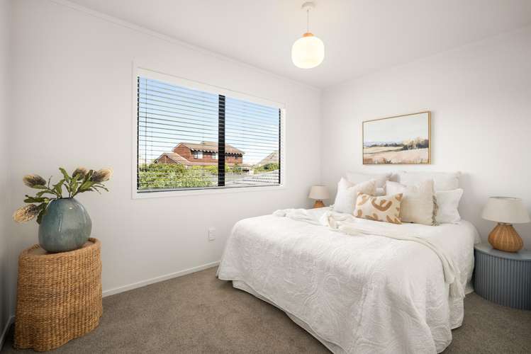 2/159 Norman Lesser Drive Saint Johns_23