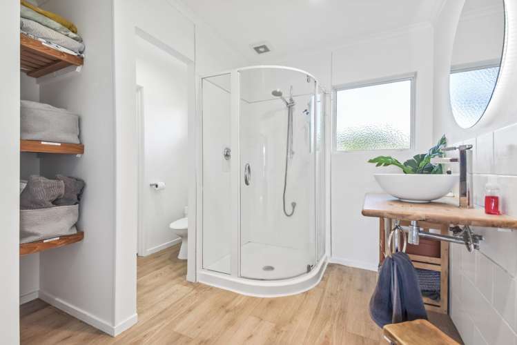 1297B Whangaparaoa Road Army Bay_11