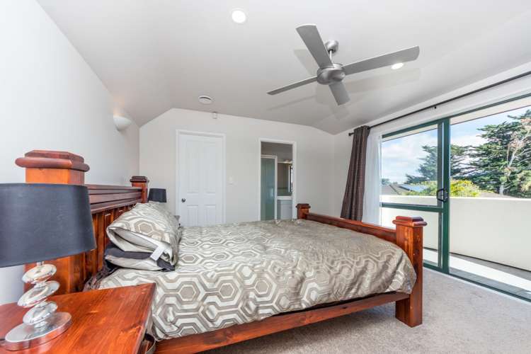 3 Crannog Fen Wattle Downs_11