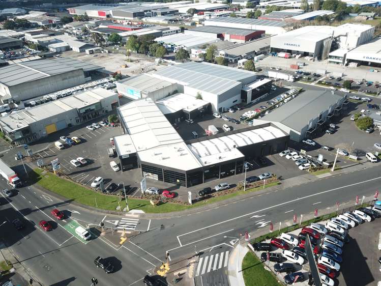 J/701 Great South Road Penrose_8