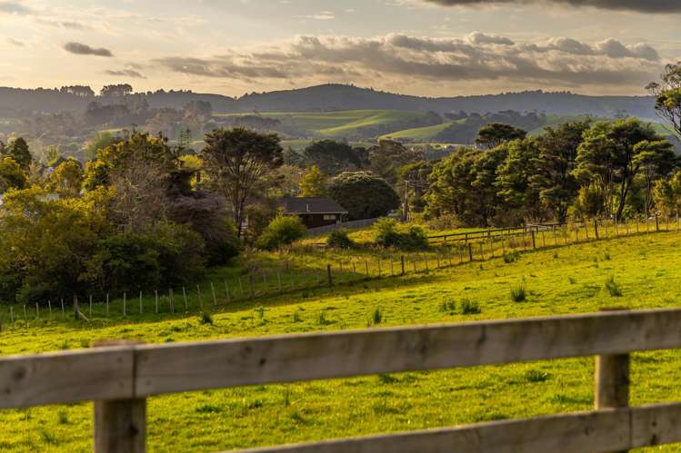 90 McEntee Road Waitakere_36