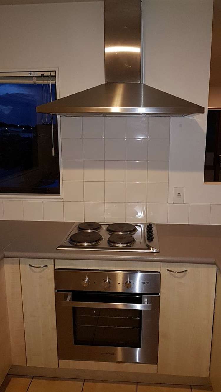 22 Baulcomb Parade Windsor Park_4