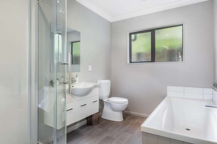 27 Moonsail Drive Whitby_13