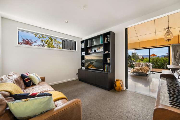 37 Pendeen Crescent Jacks Point_12