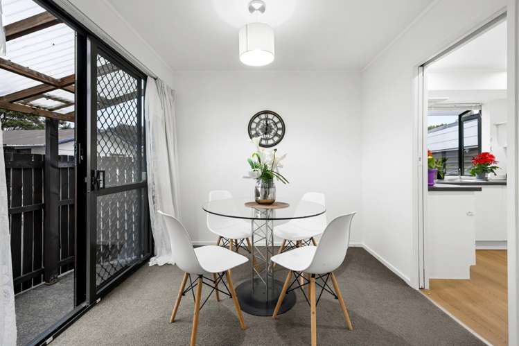 1/63a Colwill Road Massey_11