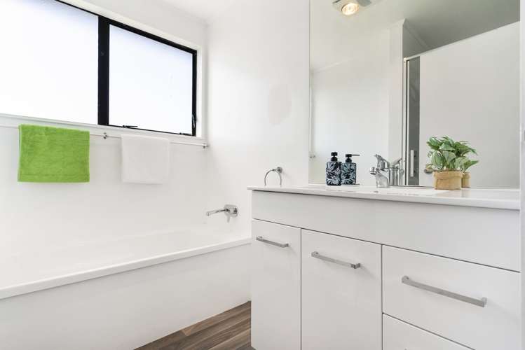 206 Solar Road Glen Eden_9