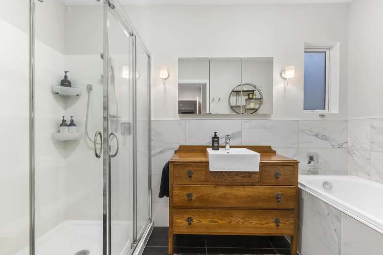 38 Sherwood Avenue Te Atatu South_17