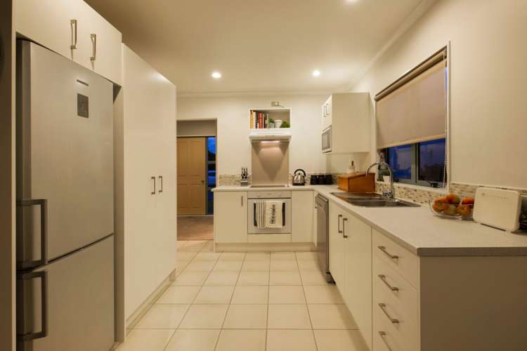 11 Midshipman Court Gulf Harbour_13