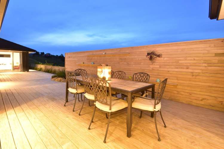 24 Seaview Crescent Hatfields Beach_16