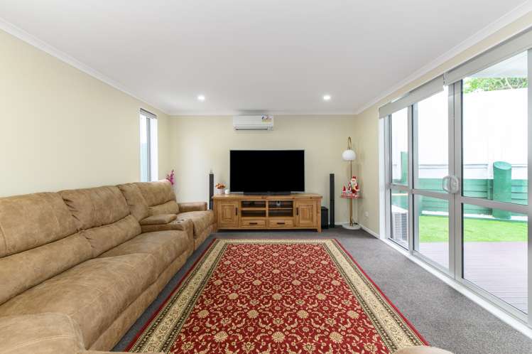 20D Kelwyn Road Kelston_11