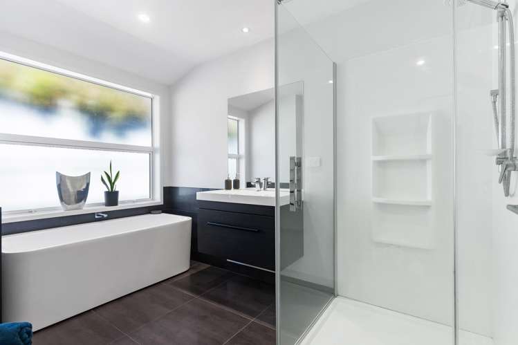 146 Eighth View Avenue Beachlands_20