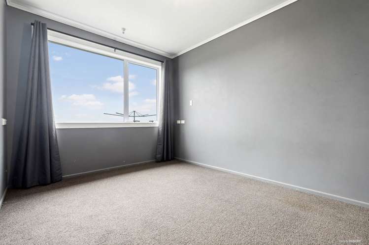 332 Grahams Beach Road Awhitu_13