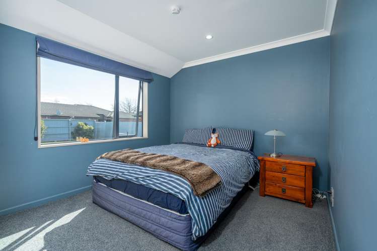 2 Mullion Lane Burwood_12