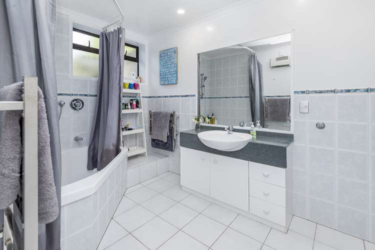 107 Waller Avenue Bucklands Beach_18