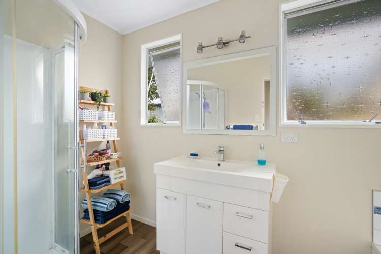 19 Walton Road Paraparaumu Beach_15