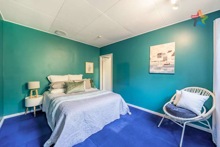 12 Whiorau Grove Lowry Bay_24