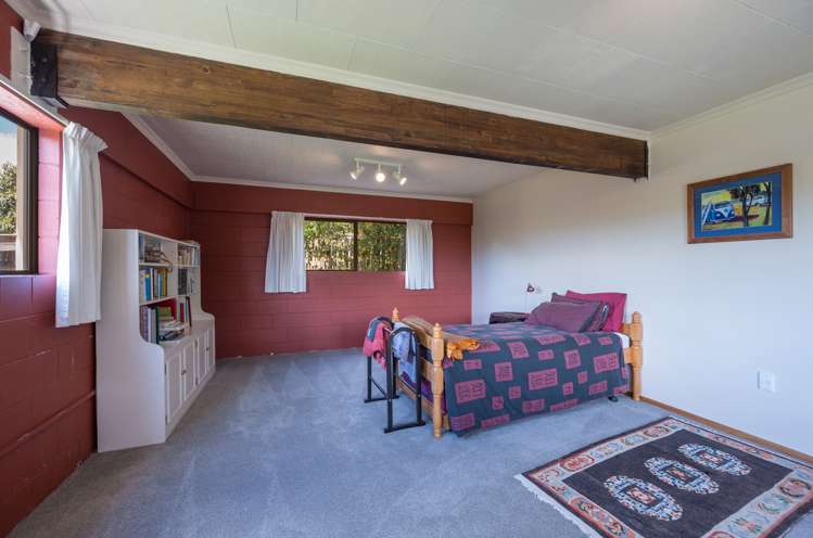 8 Farnham Drive Richmond_21