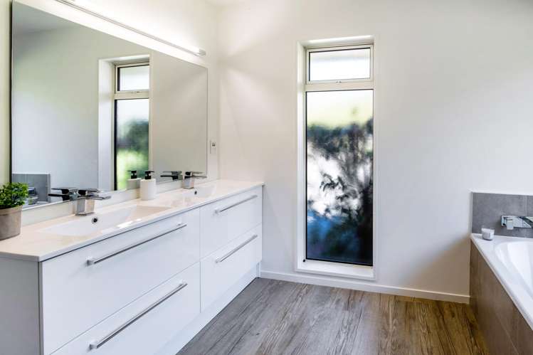 244 Greenpark Road Lincoln_20