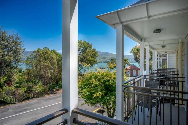 85o Beach Road Akaroa_3