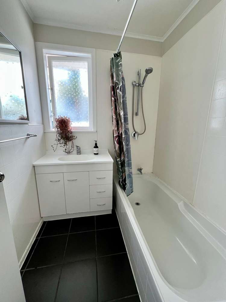 51A Hall Road Matua_12