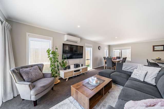 27 Brian Hughes Road Wainuiomata_4