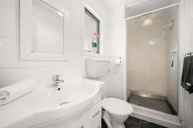 4 Blyton Lane Pakuranga Heights_24