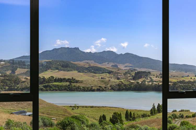 246 Hills Road Raglan_14