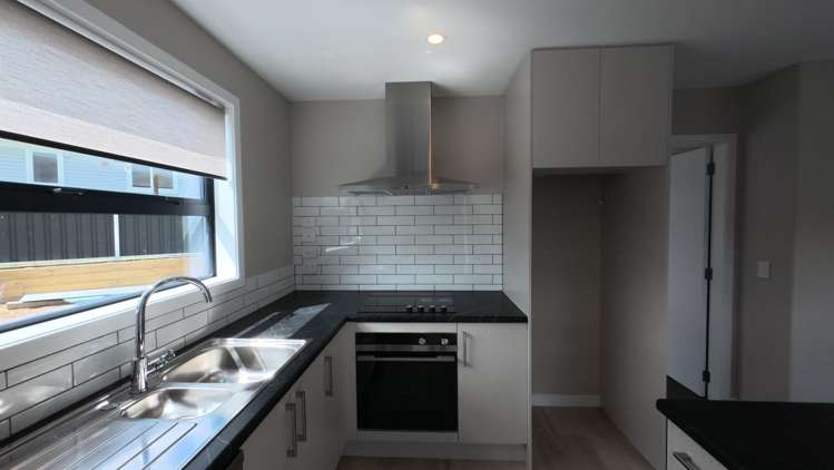 5/17 Simkin Street 11209_4