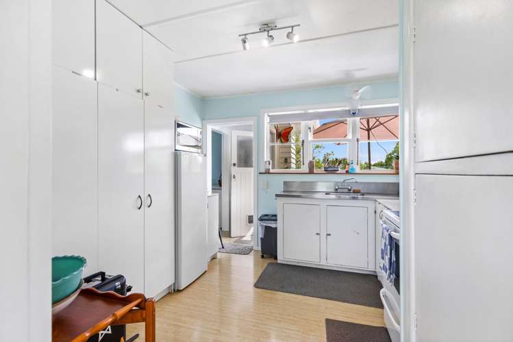 70 Buscomb Avenue Henderson_10