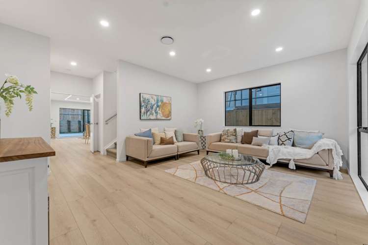 61 Bushfield Drive Flat Bush_8