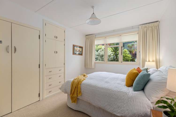 19 Robertson Street Owhiro Bay_9